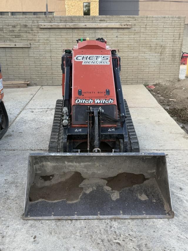 Used Equipment Sales MINI LOADER SK800 in Detroit MI